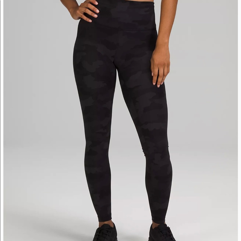 Lululemon Wunder Train HR size 6